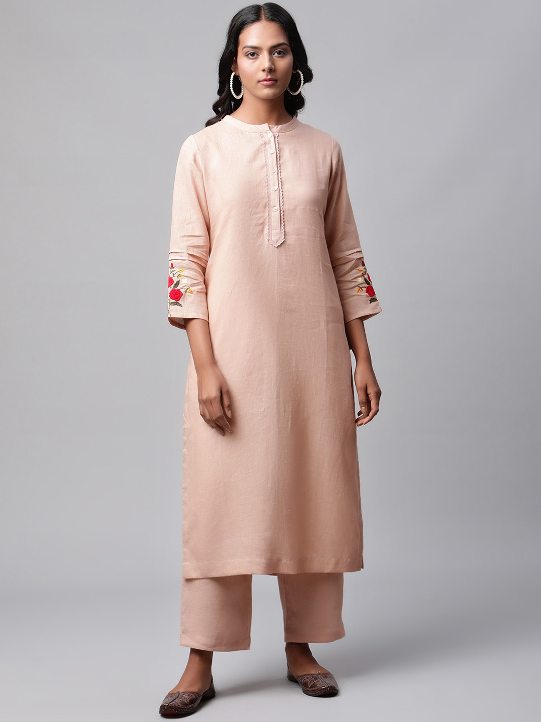 

Linen Club Woman Women Pink Thread Work Mandarin Collar Linen Sustainable Kurta