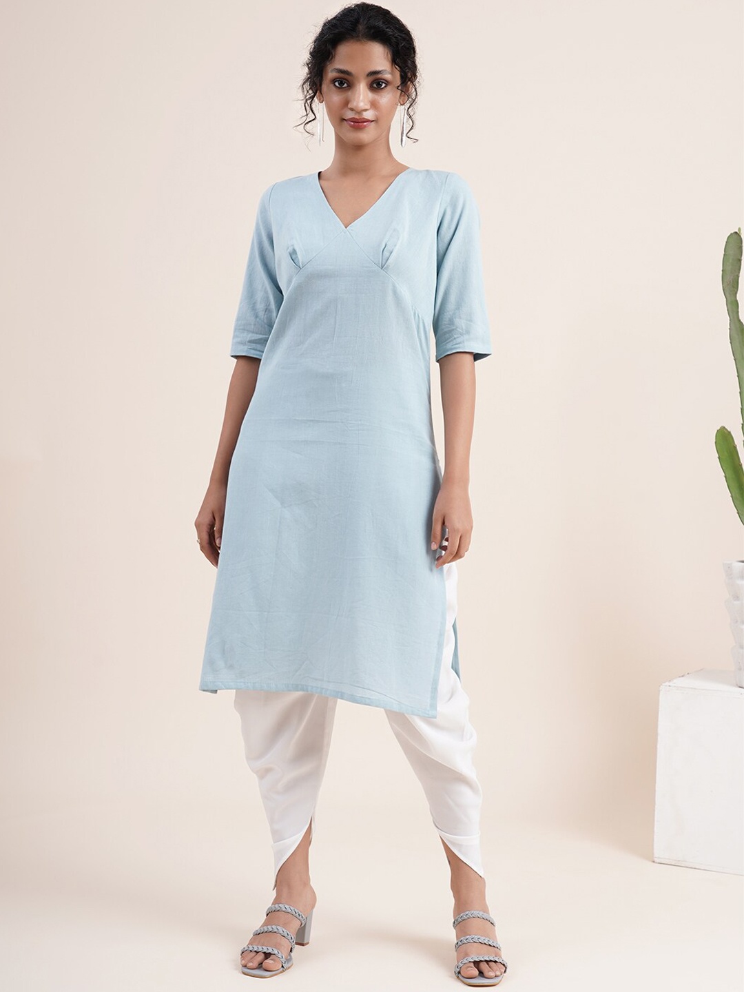 

Abhishti Empire Style Straight Kurta with Dhoti Pants, Blue