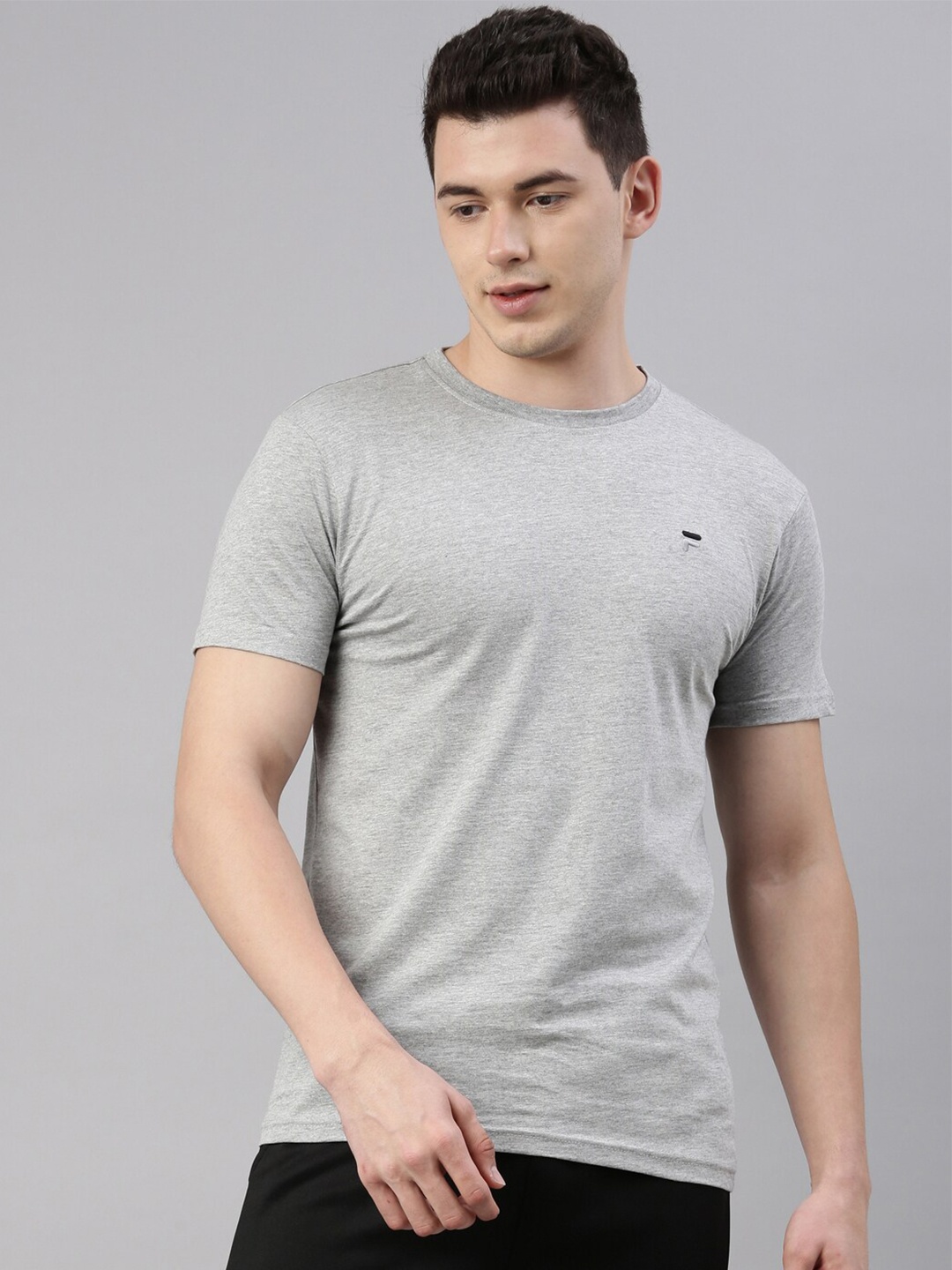 

FILA Men Grey Organic Cotton Applique Training or Gym T-shirt
