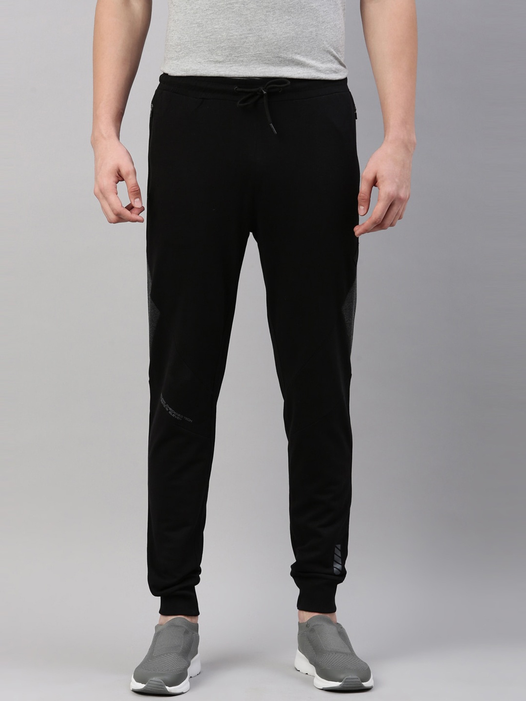 

FILA Men Black Solid Cotton Joggers