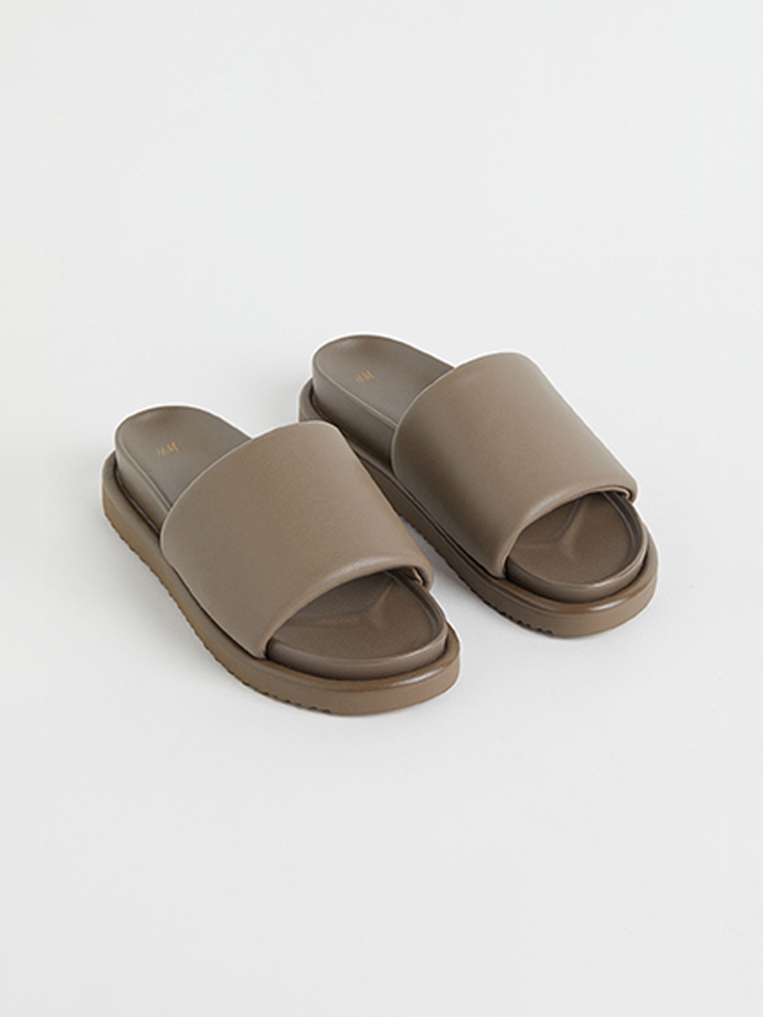 

H&M Beige Slides