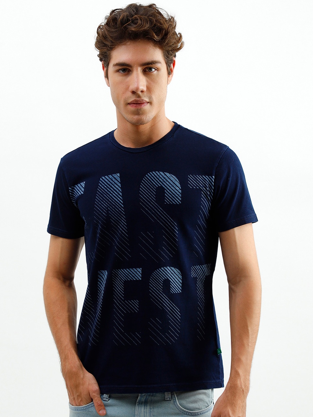 

United Colors of Benetton Men Blue Typography Printed T-shirt