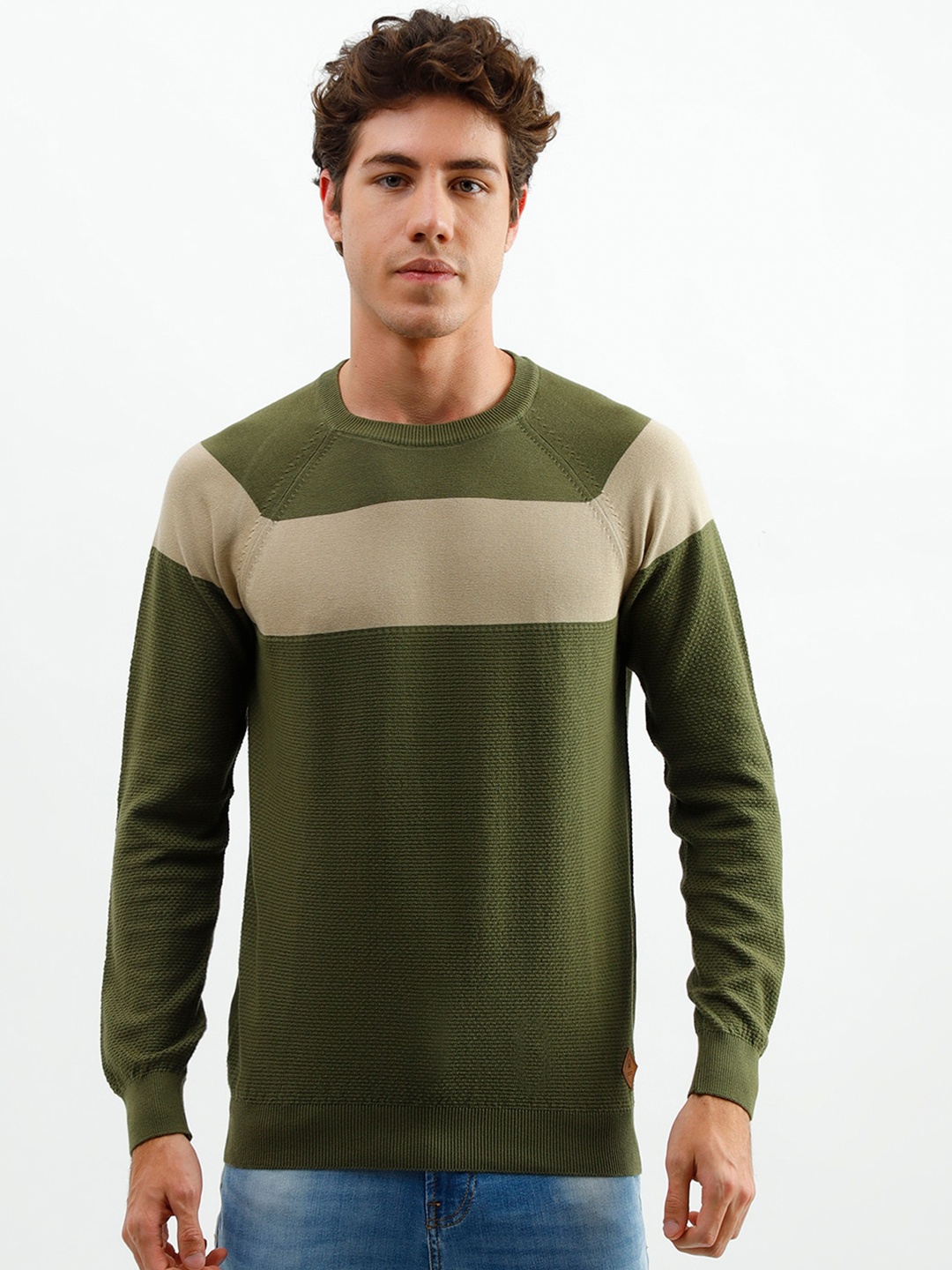 

United Colors of Benetton Men Olive Green & Beige Colourblocked T-shirt