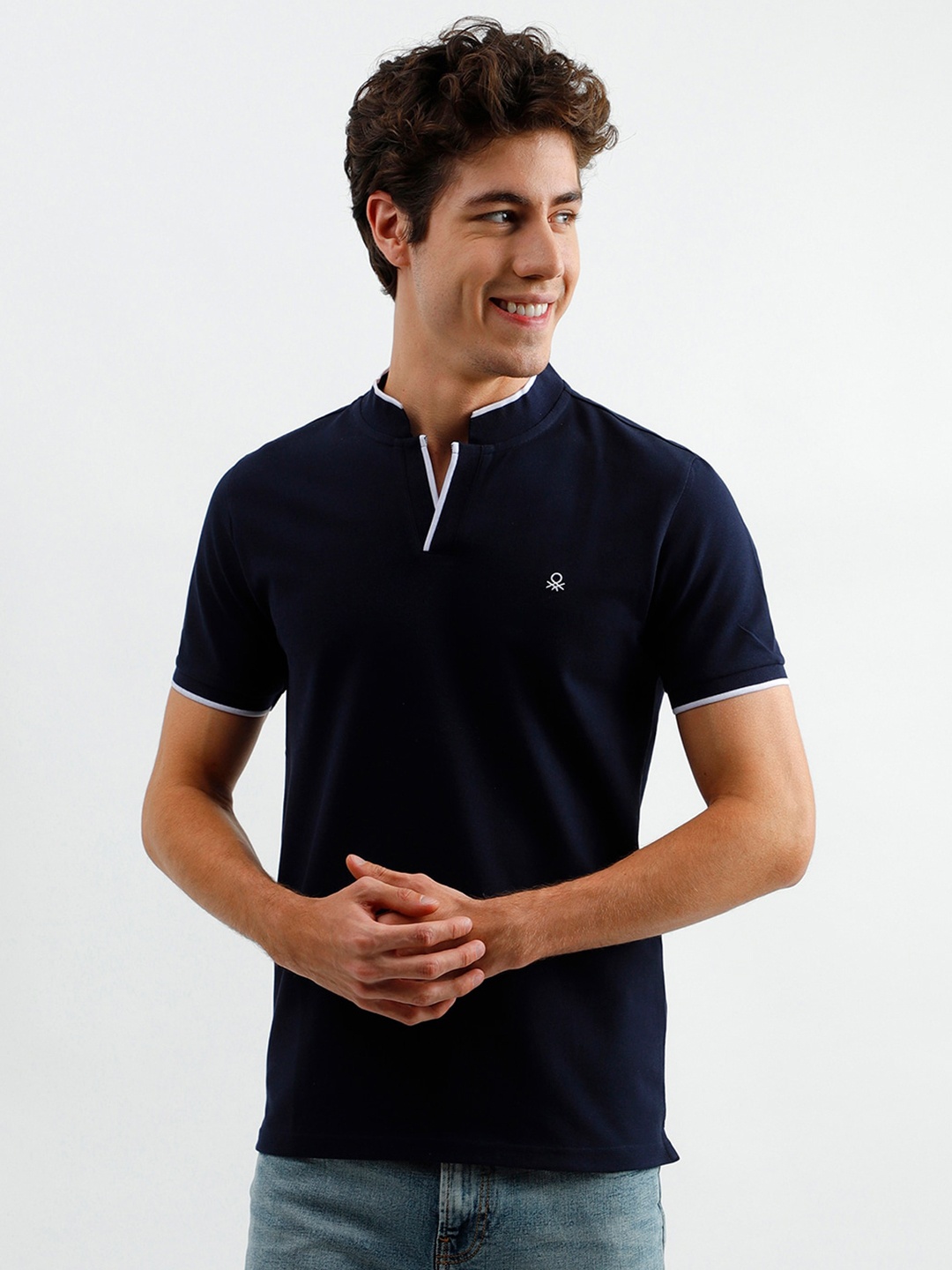 

United Colors of Benetton Men Navy Blue Mandarin Collar T-shirt
