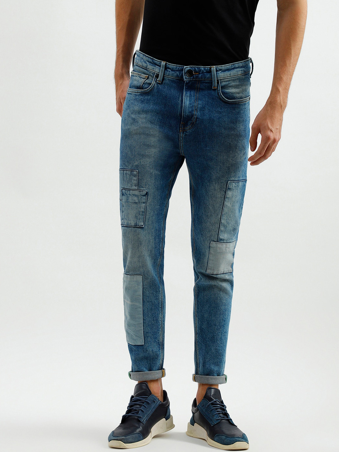 

United Colors of Benetton Men Blue Mildly Distressed Heavy Fade Jeans