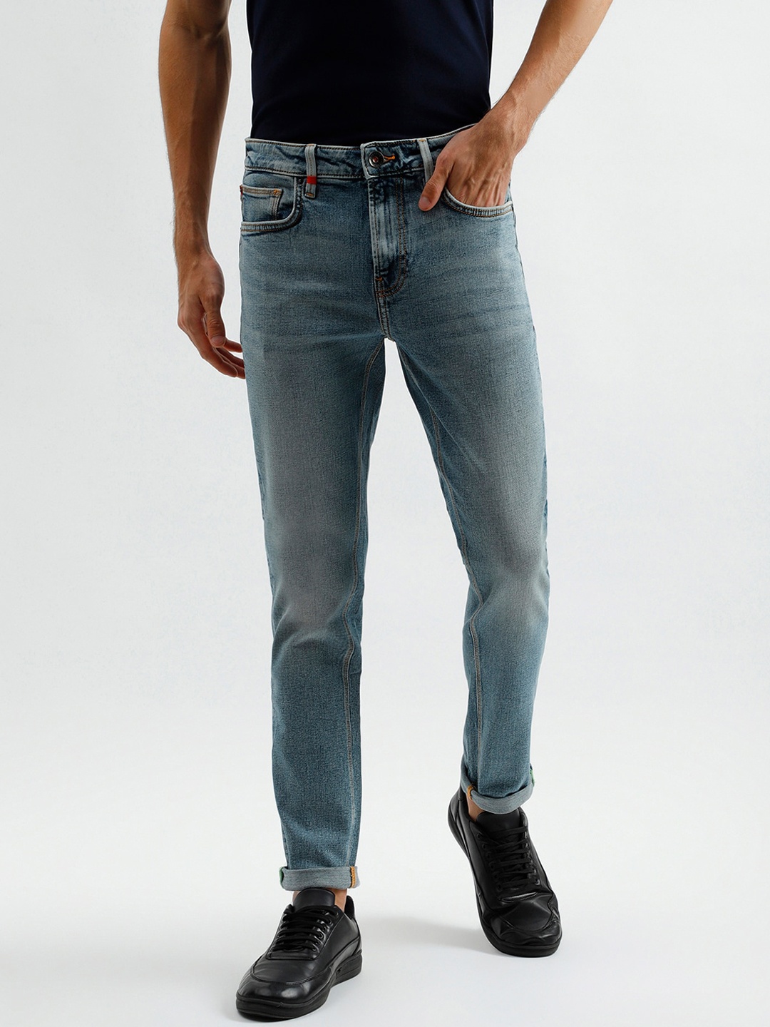 

United Colors of Benetton Men Blue Heavy Fade Cotton Jeans