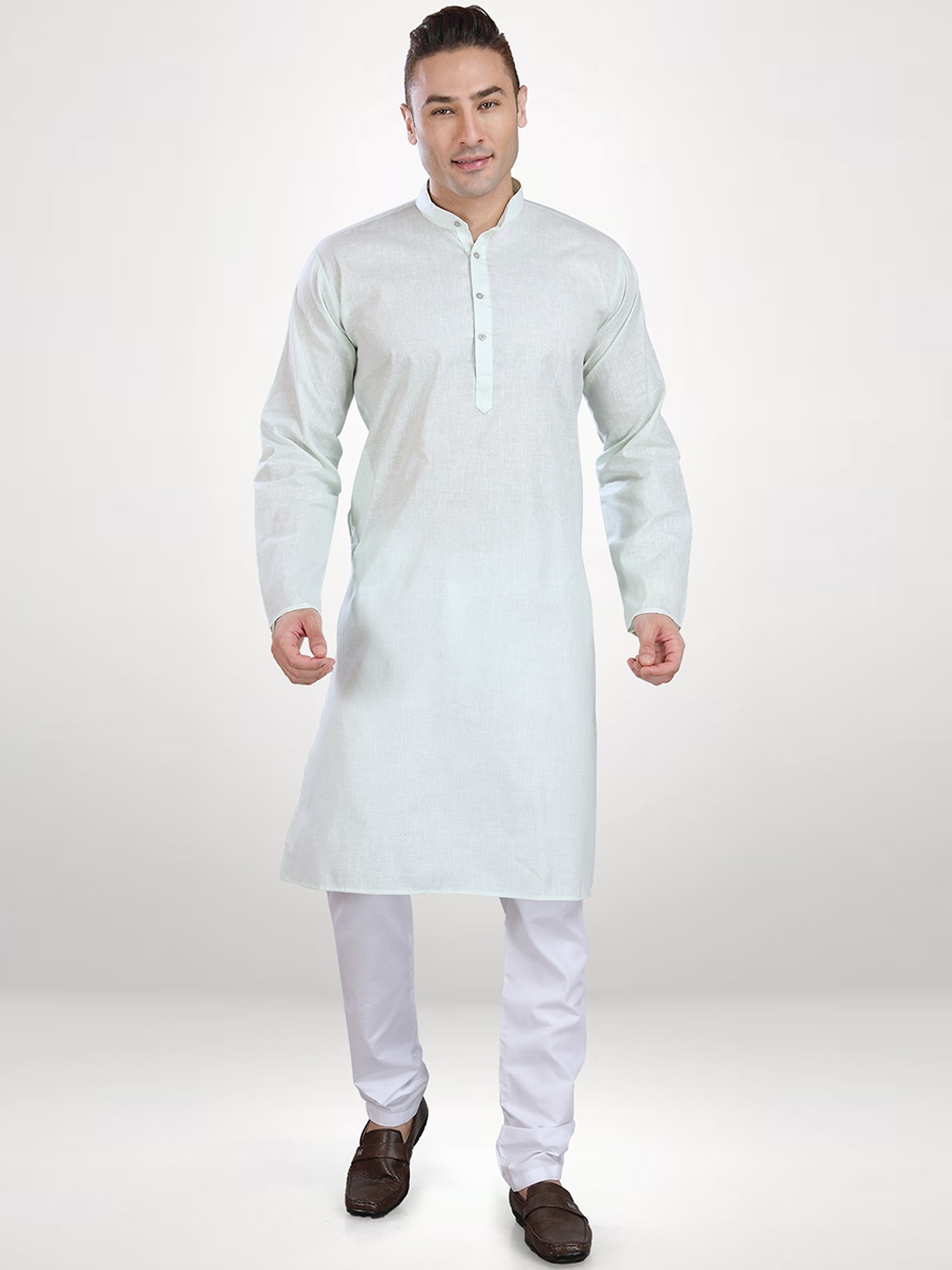 

RG DESIGNERS Men Green Kurta with Pyjamas