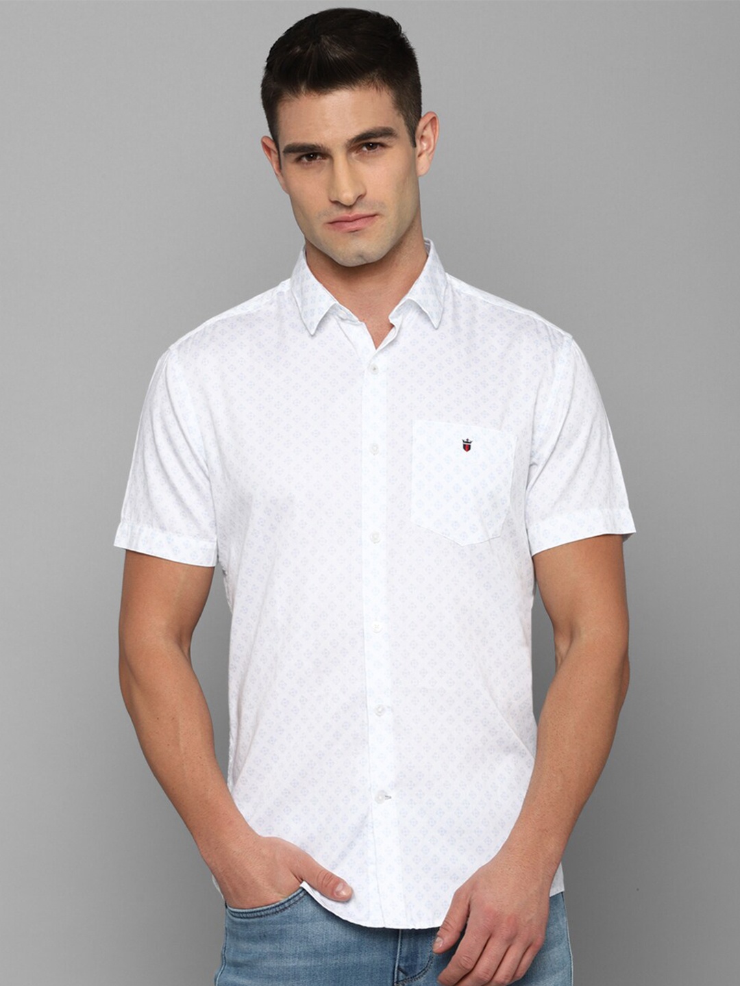 

Louis Philippe Sport Men White Slim Fit Printed Cotton Casual Shirt