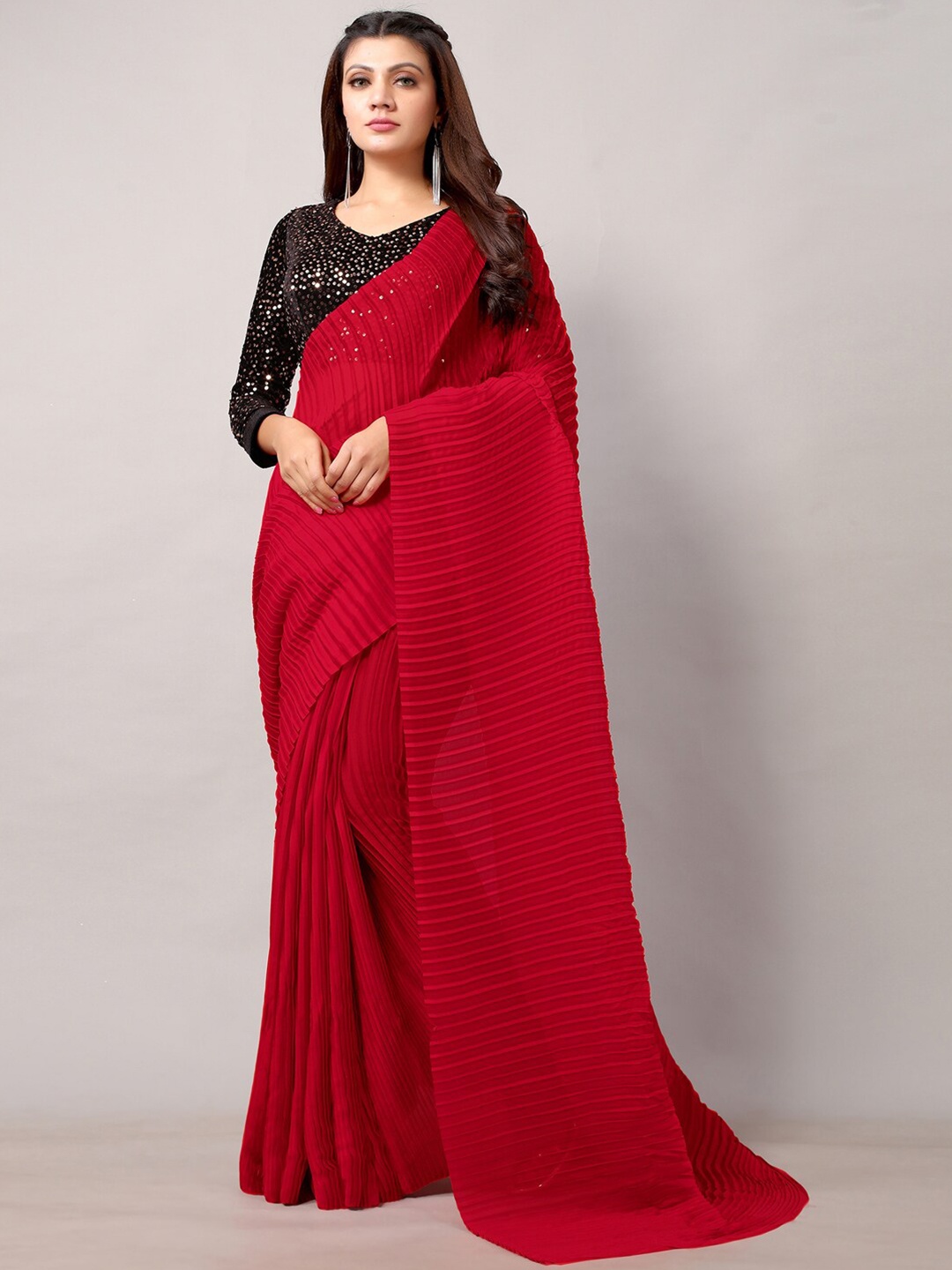

HRITIKA Red Solid Silk Blend Saree