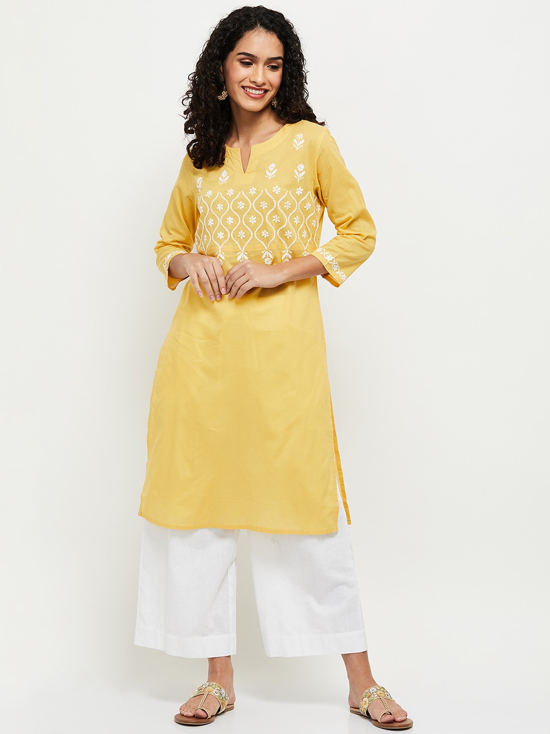 

max Yellow Embroidered Thread Work Kurta