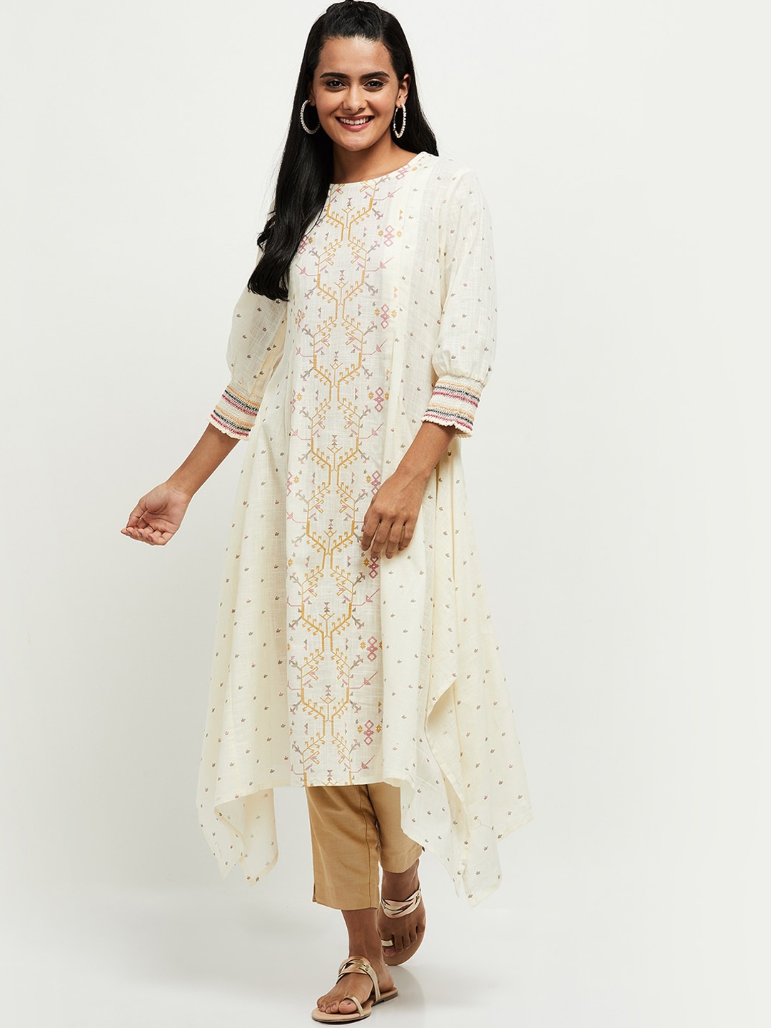 

max Women Off White & Beige Printed Anarkali Kurta