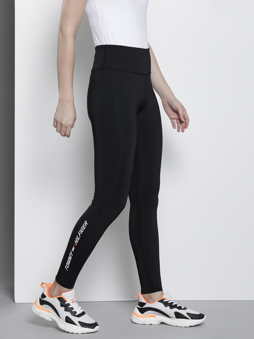 

Tommy Hilfiger Women Brand Logo Printed Tights With Moisture Wicking Technology, Black