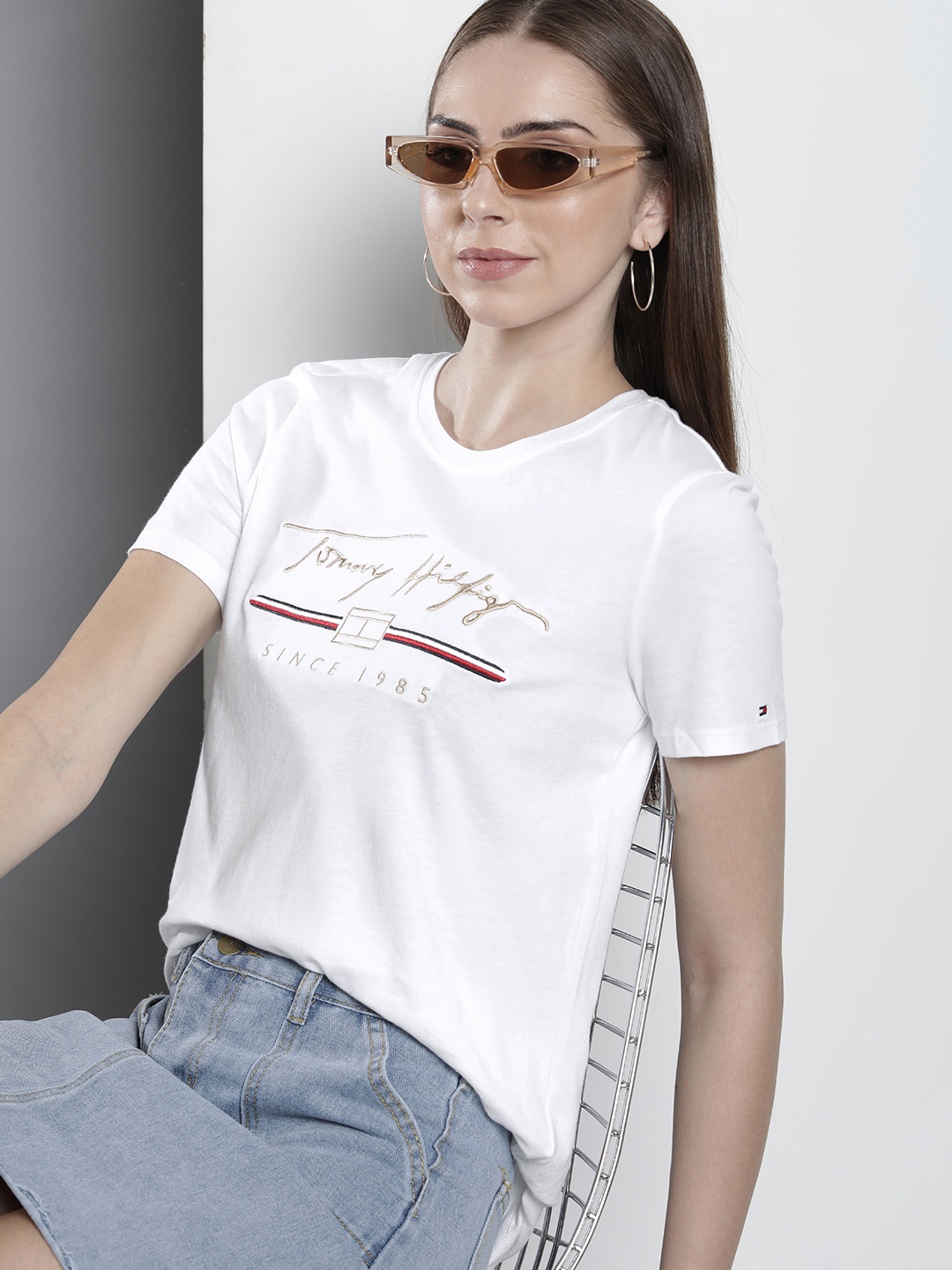 

Tommy Hilfiger Women Brand Logo Printed Pure Cotton T-shirt, White