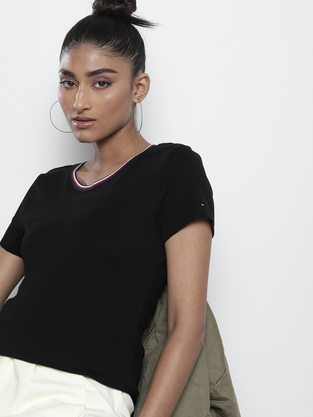 

Tommy Hilfiger Women Black Monochrome Pure Cotton T-shirt