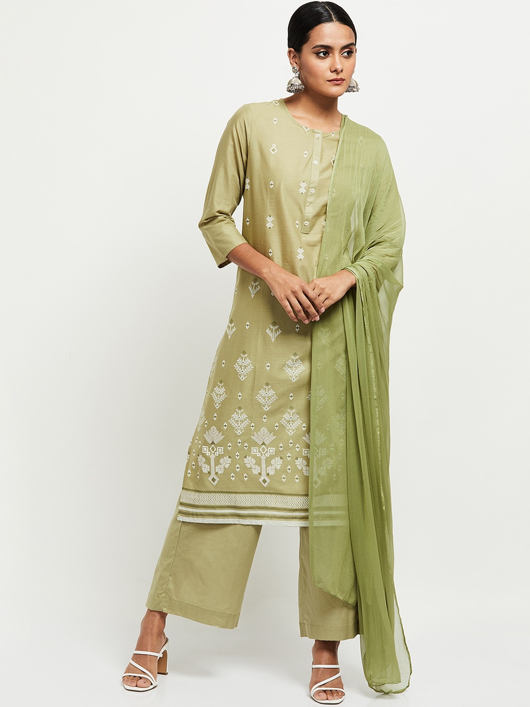 

max Women Brown Floral Printed Kurta with Trousers & With Dupatta