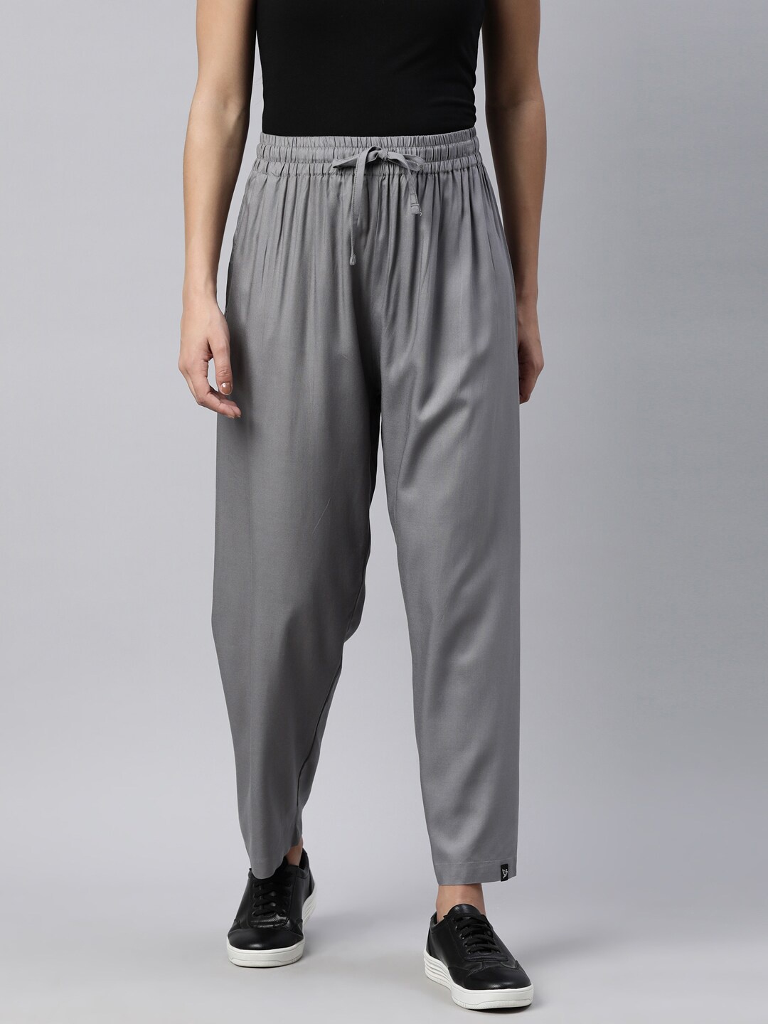 

TWIN BIRDS Women Grey Relaxed Fit Woven Palazzos