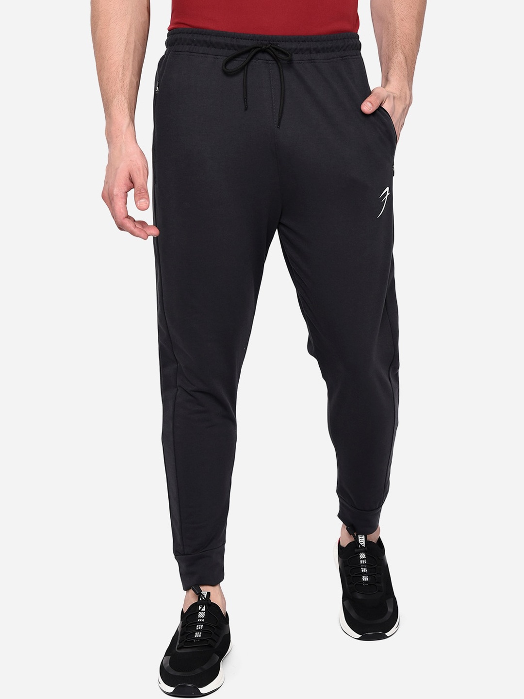 

FUAARK Men Grey Solid Joggers
