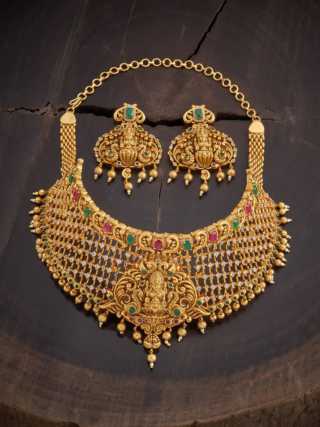 

Kushal's Fashion Jewellery Red & Green Gold-Plated Antique Choker Necklace
