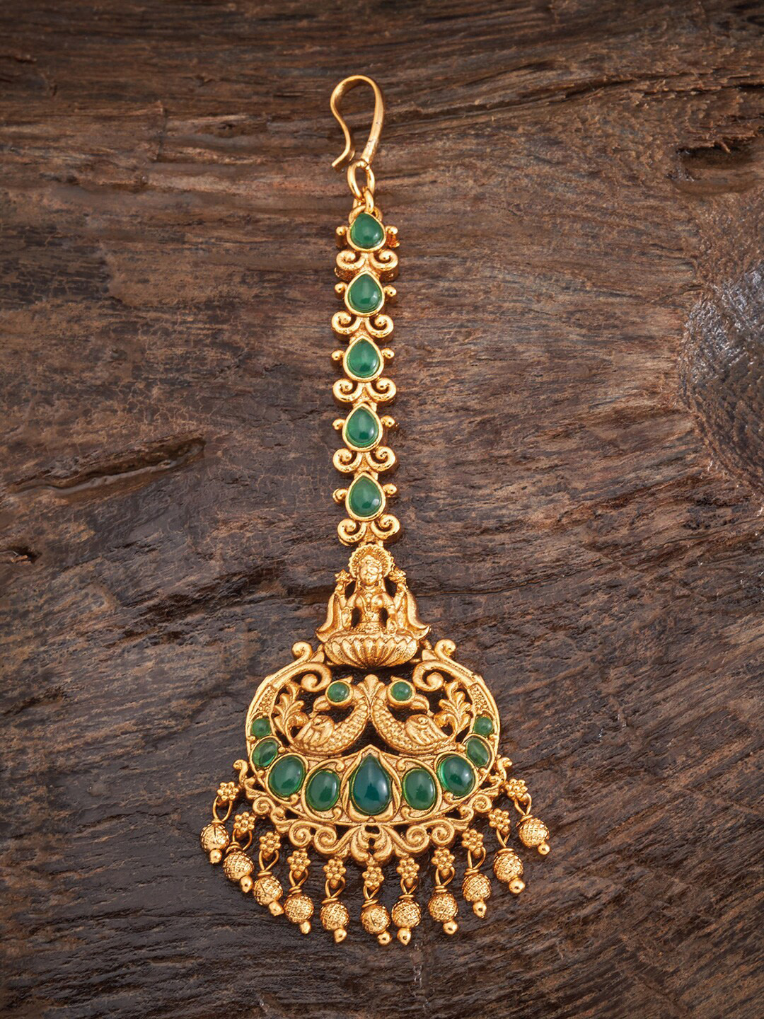 

Kushal's Fashion Jewellery Women Green Embellished Maang Tikka