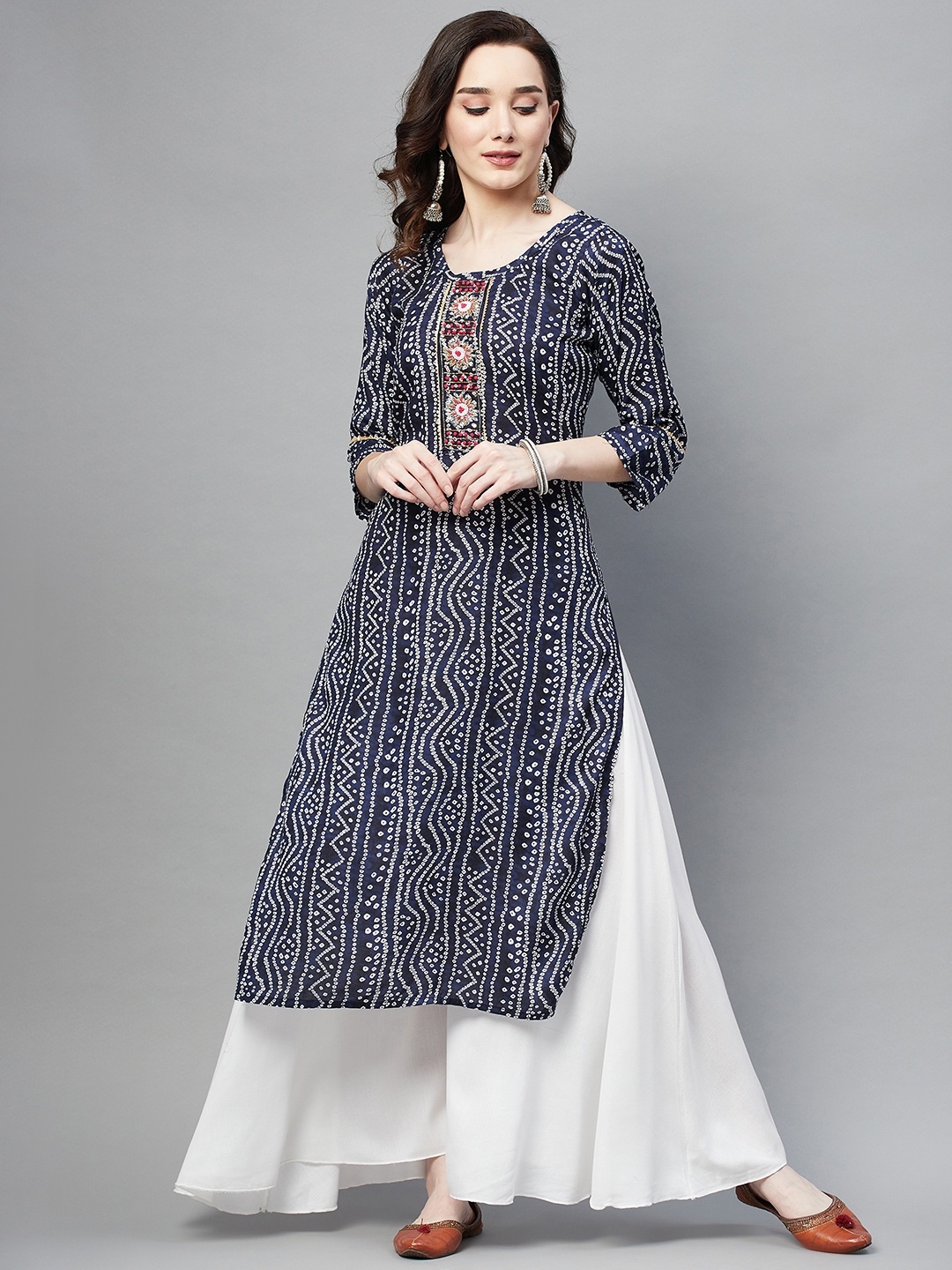 

Aarika Women Navy Blue & White Bandhani Printed Kurta