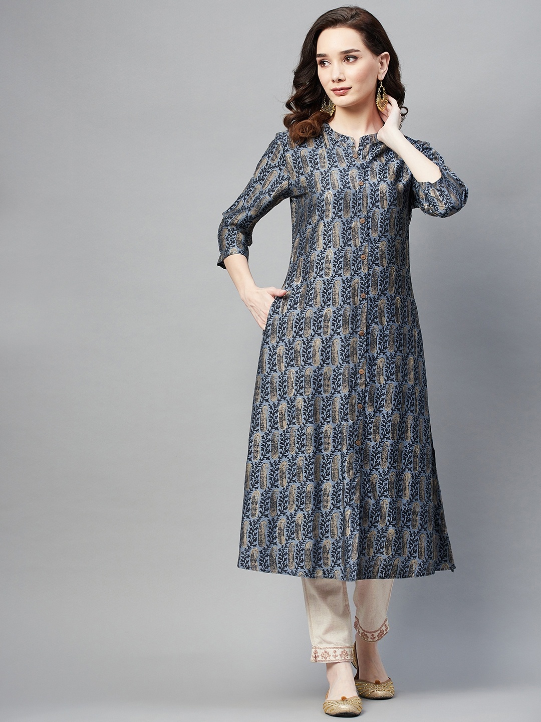 

Aarika Women Blue & Beige Ethnic Motifs Printed Kurta
