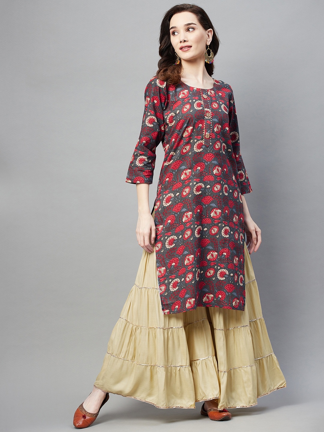 

Aarika Women Charcoal & Red Ethnic Motifs Printed Kurta