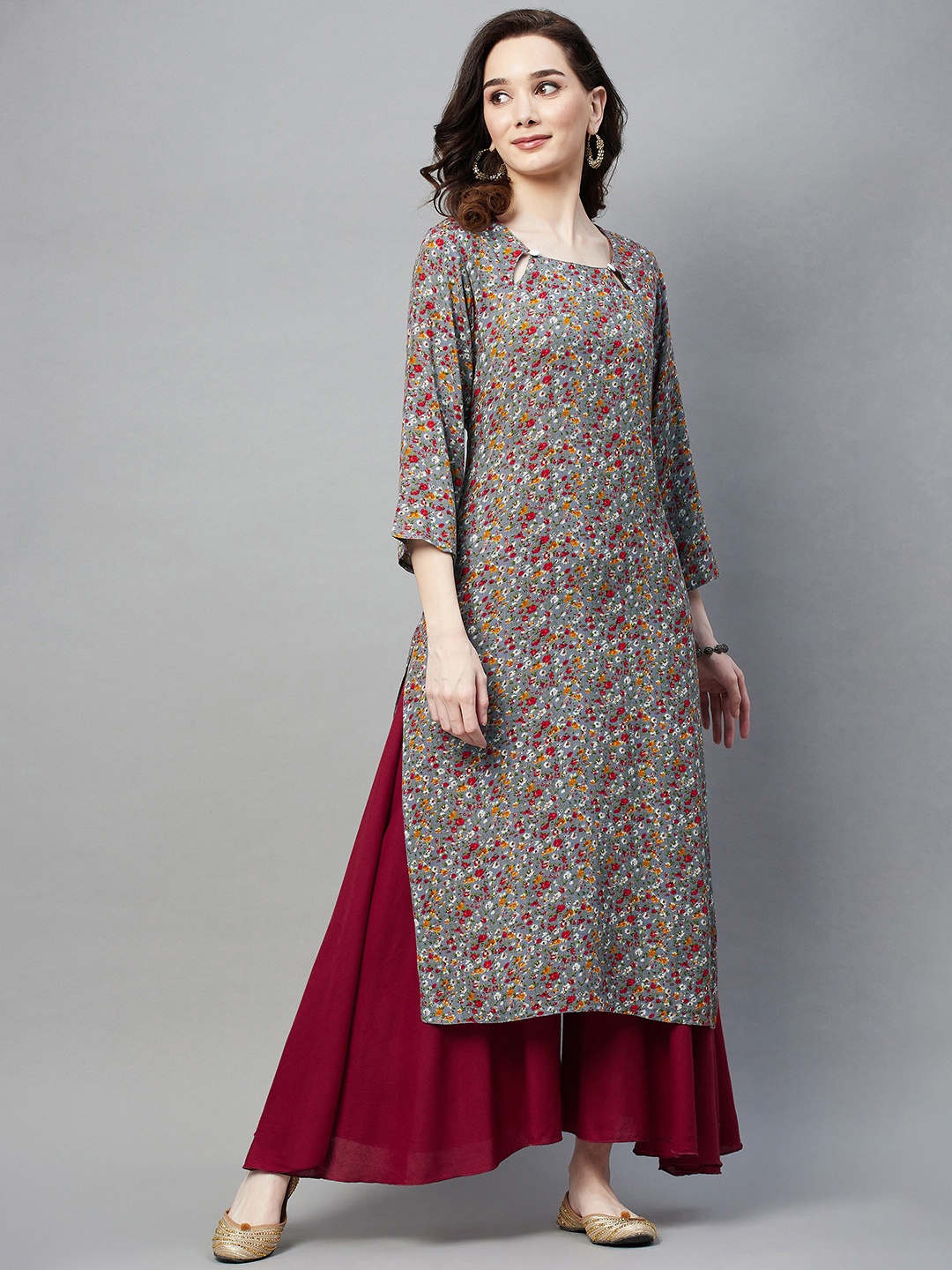 

Aarika Women Grey & Red Ethnic Motifs Printed Kurta