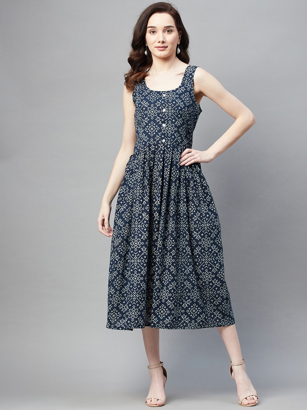 

Aarika Women Blue & White Pure Cotton Geometric Print Fit & Flare Dress