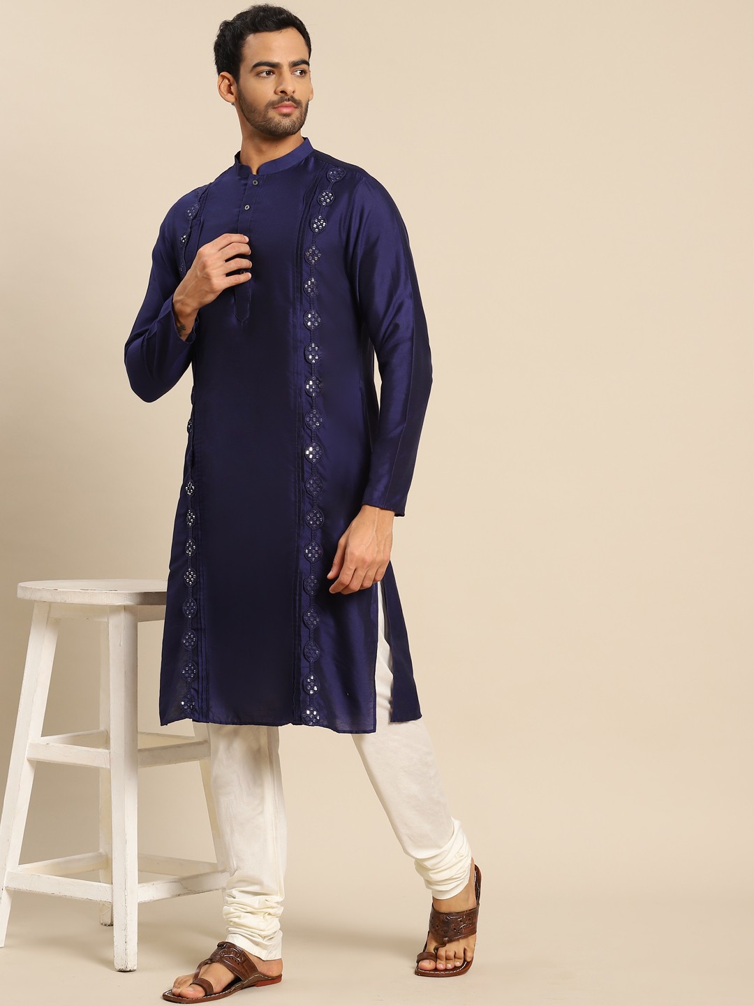 

KISAH Men Navy Blue Kurta with Churidar