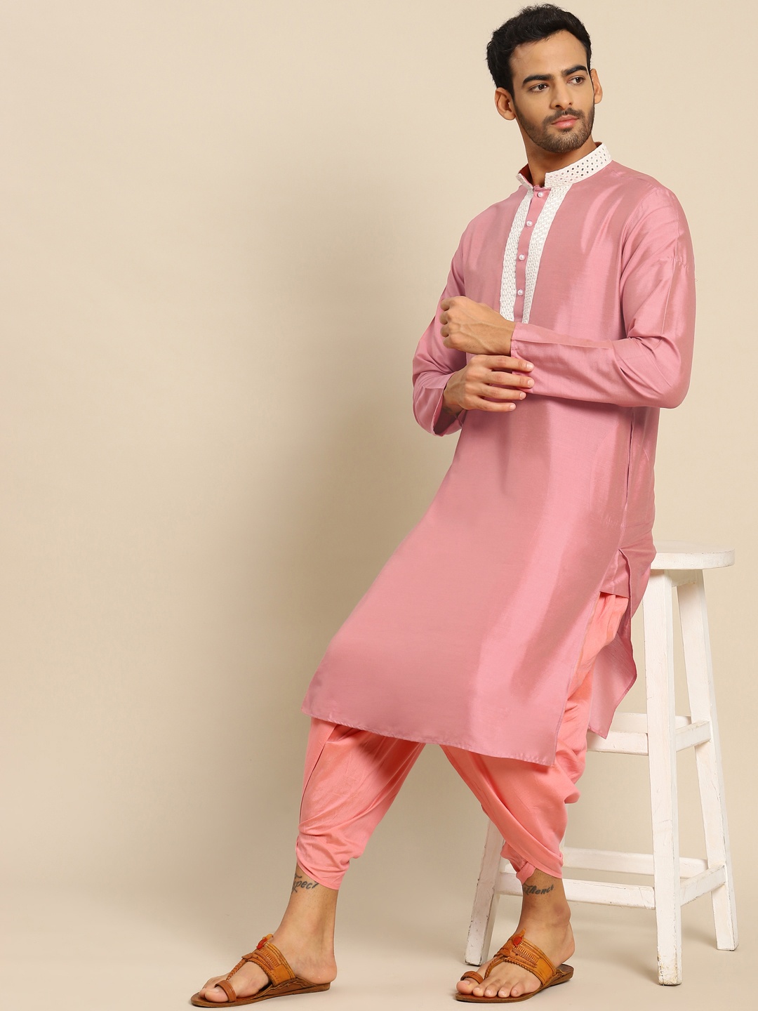 

KISAH Men Pink Yoke Design Mirror Work Kurta with Dhoti Pants