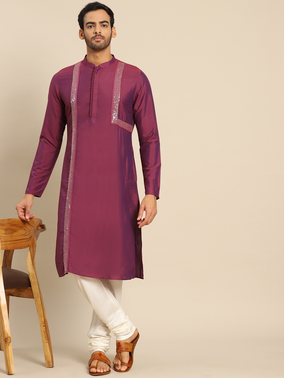 

KISAH Men Purple Embroidered Kurta with Churidar