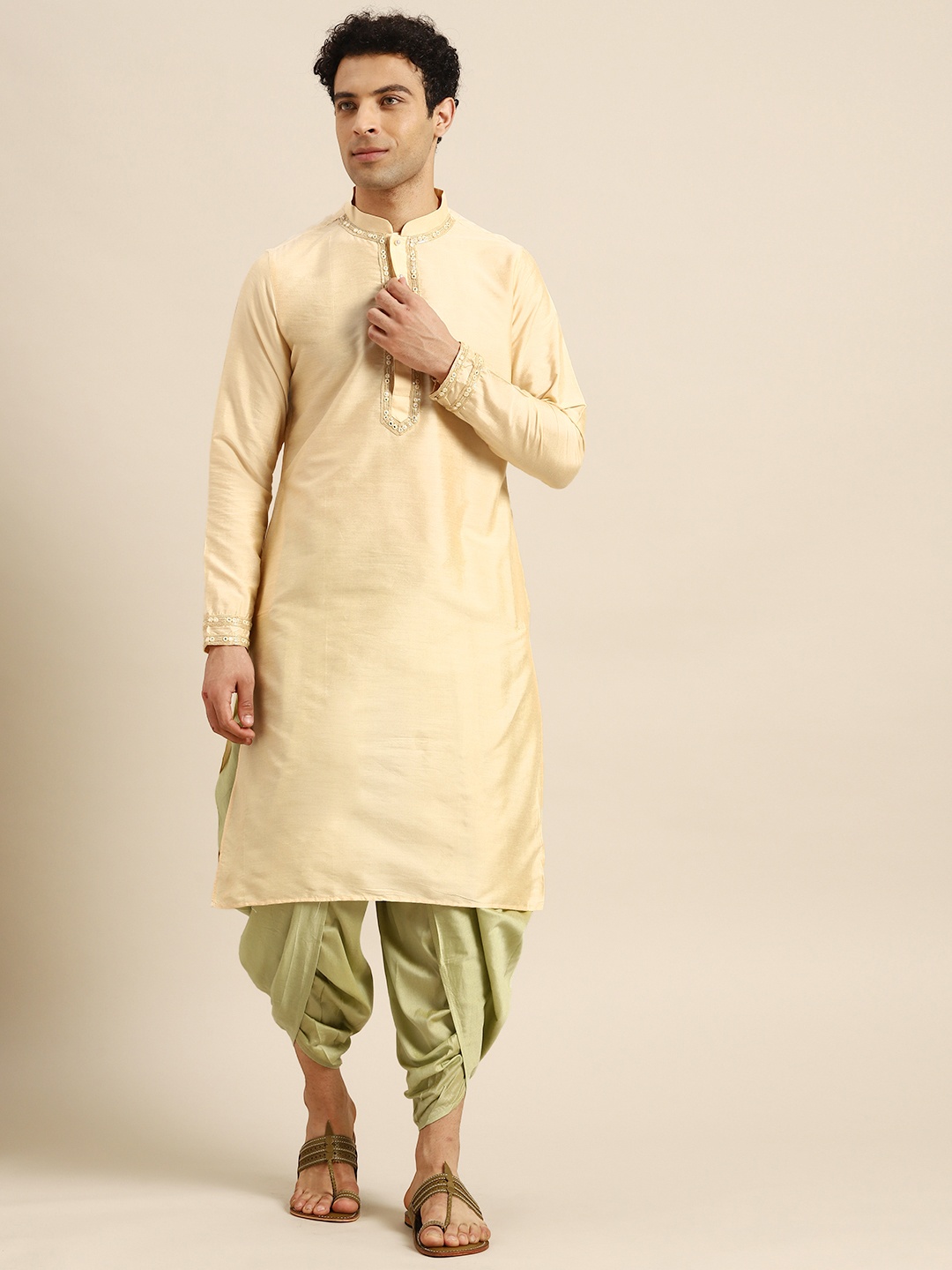 

KISAH Men Cream-Coloured Kurta with Dhoti Pants