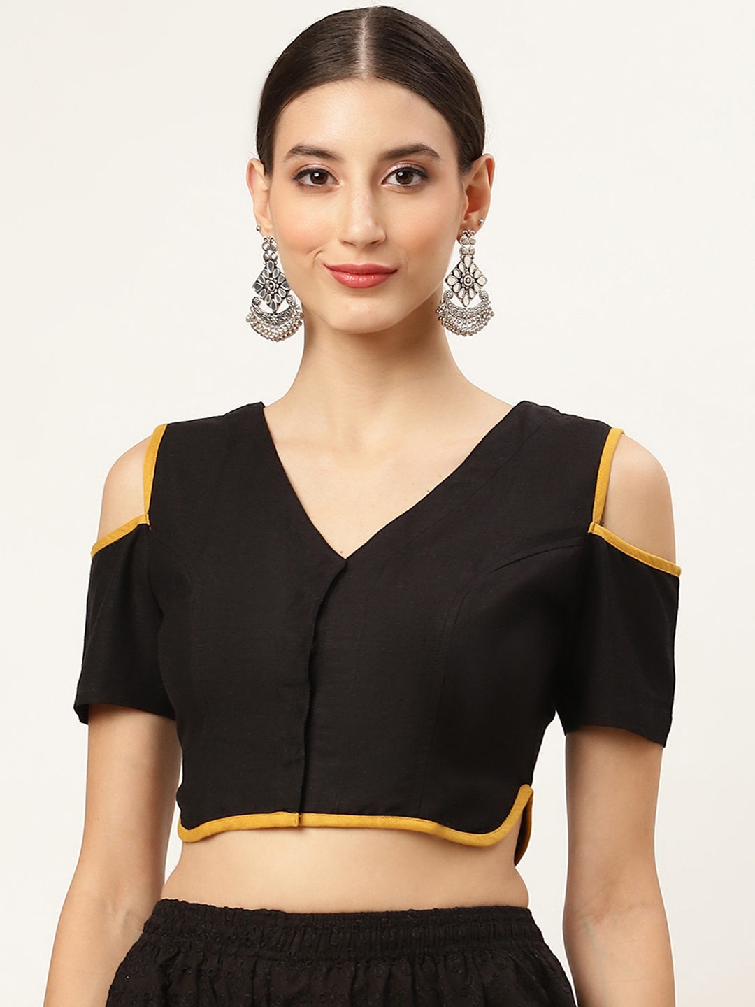 

Molcha Black Solid Padded Saree Blouse