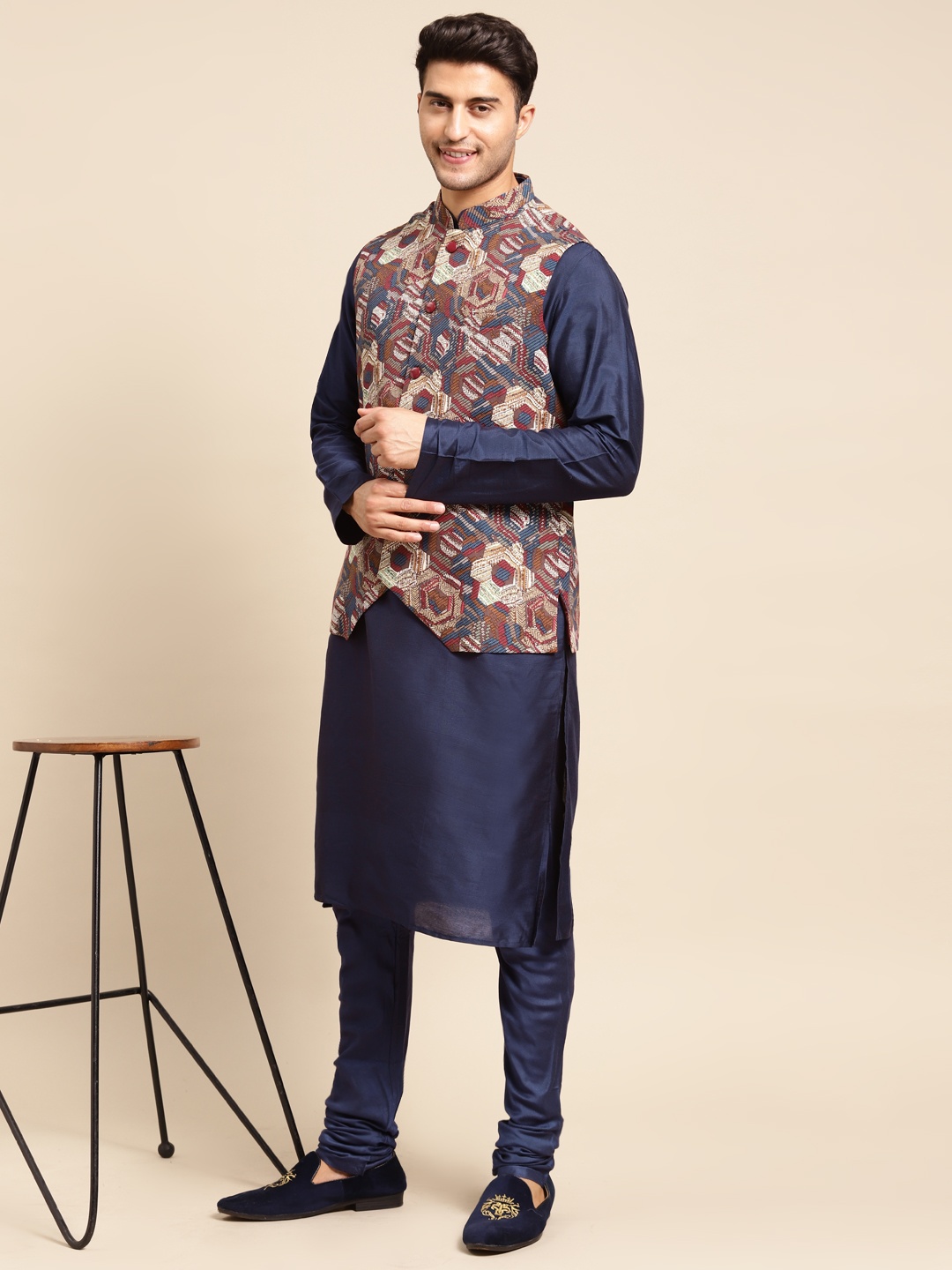 

KISAH Men Navy Blue Kurta with Churidar & Nehru Jacket