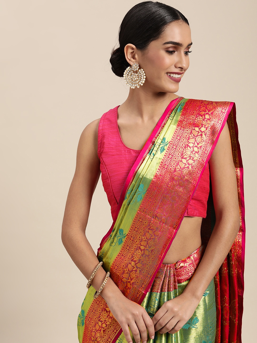 

Mitera Green & Golden Floral Zari Silk Blend Banarasi Saree