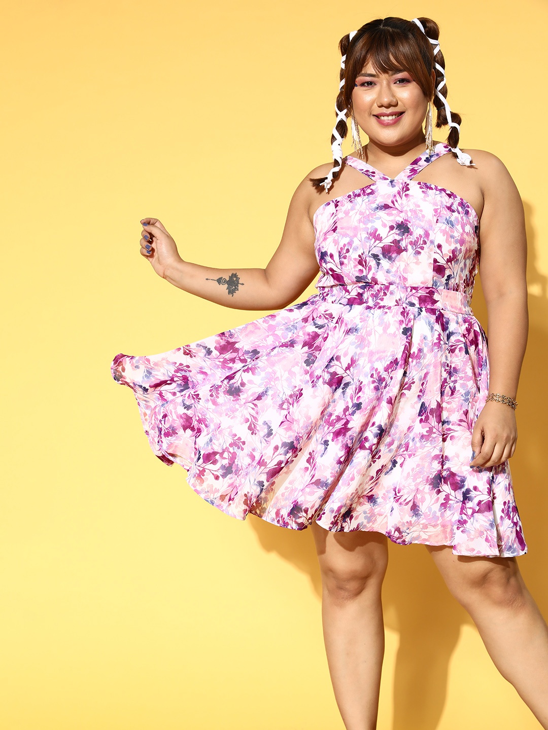 

Berrylush Curve Women Floral Halter Neck Mini Dress, Purple