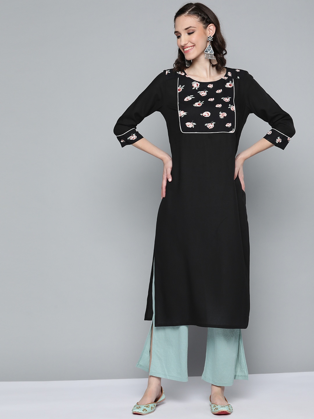 

HERE&NOW Women Black & Pink Floral Yoke Design Kurta