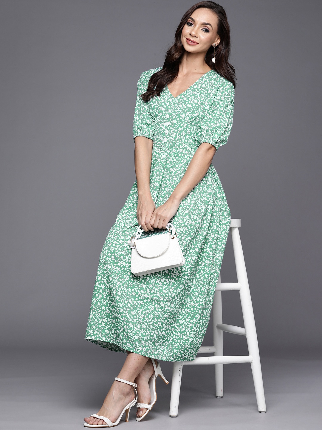 

MASSTANI BY INDDUS Green & White Floral A-Line Midi Dress