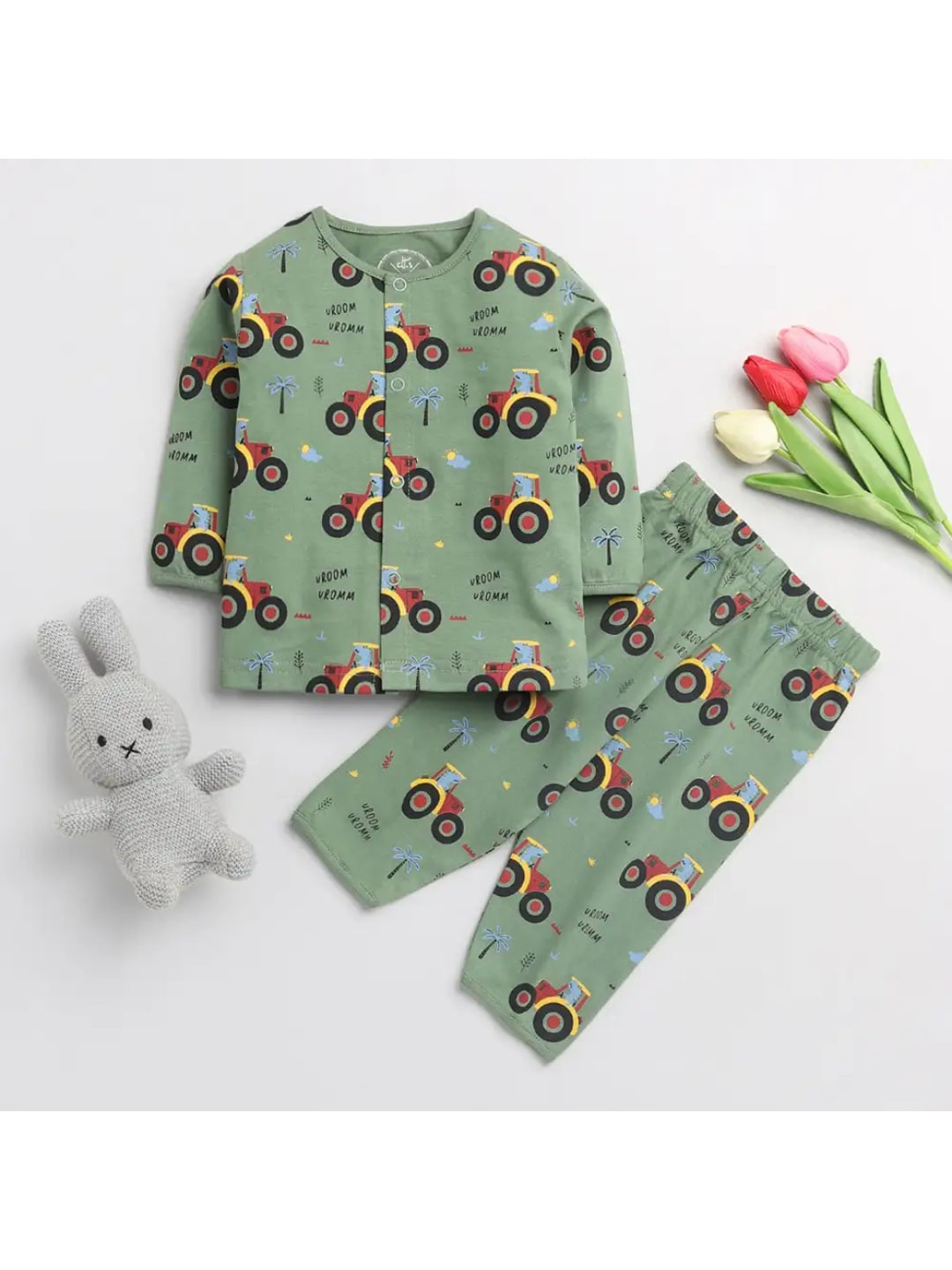 

Clt s Unisex Kids Green & Multicoloured Printed Night suit