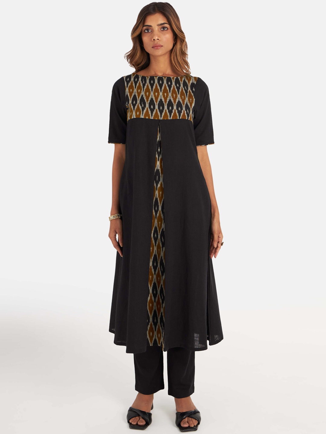 

Suta Women Black Empire Pure Cotton Kurti with Trousers