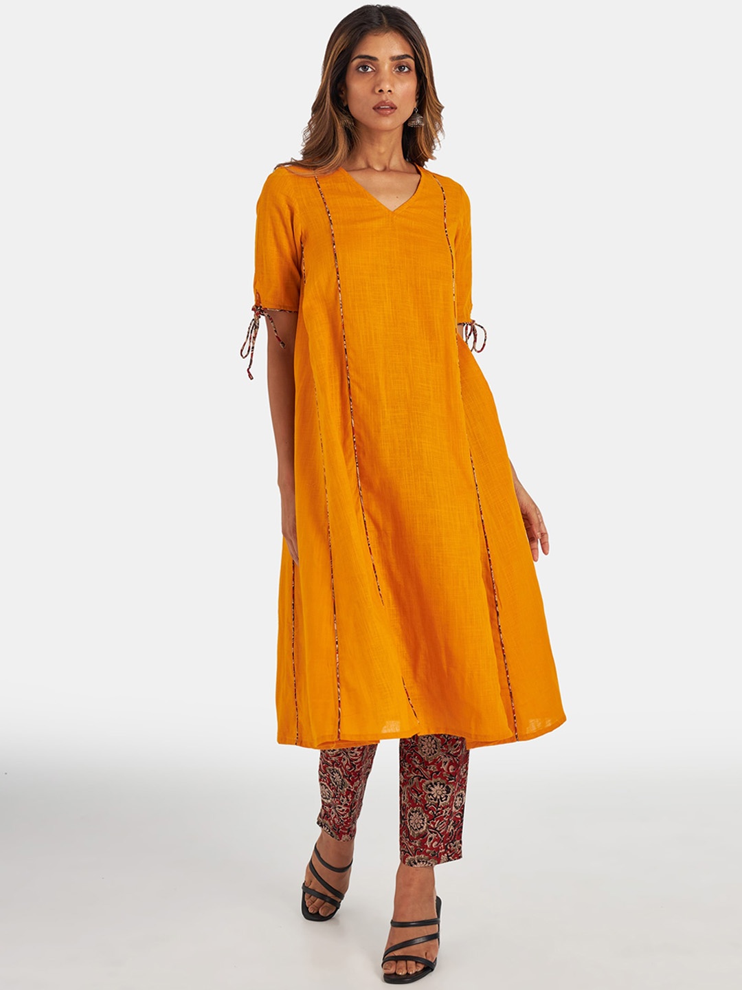 

Suta Mustard Yellow Panelled Pure Cotton Kurta with Trousers