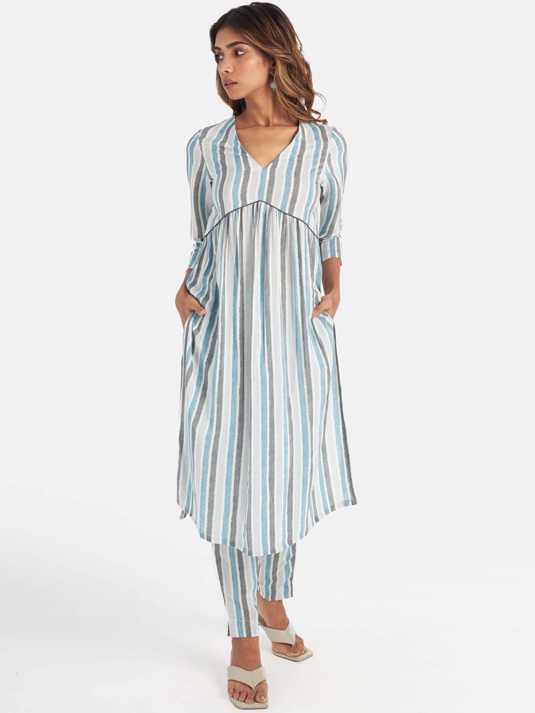 

Suta Women Off White Striped Angrakha Kurta with Trousers