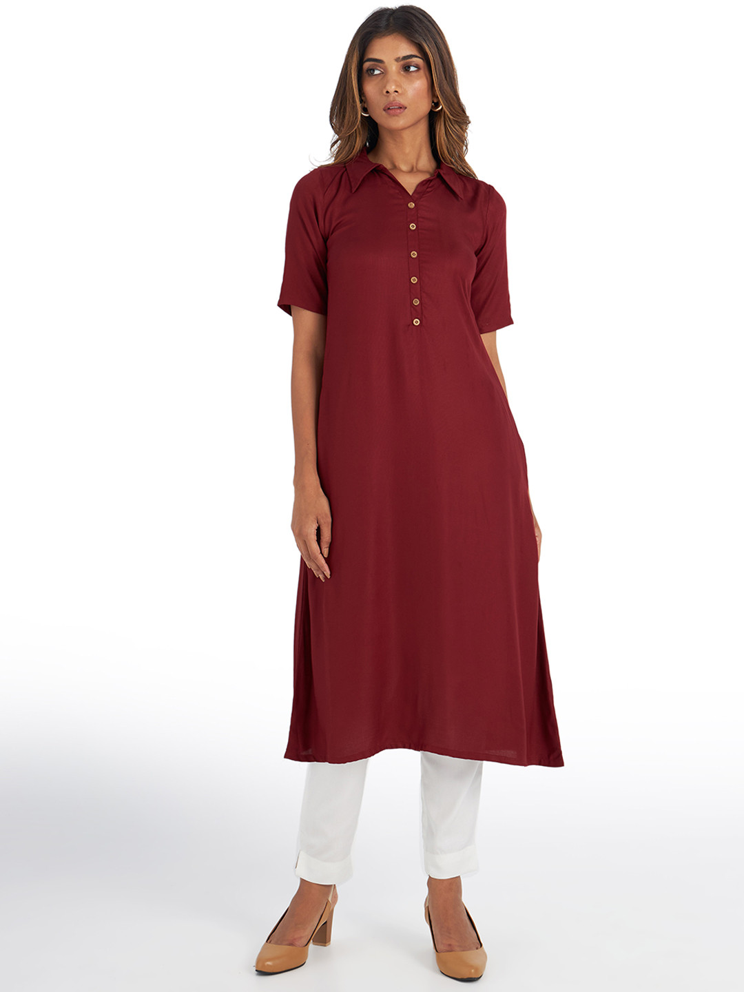 

Suta Women Maroon Kurta with Trousers