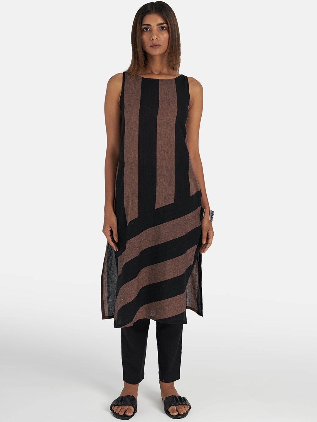 

Suta Women Black Striped Pure Cotton Kurta with Trousers