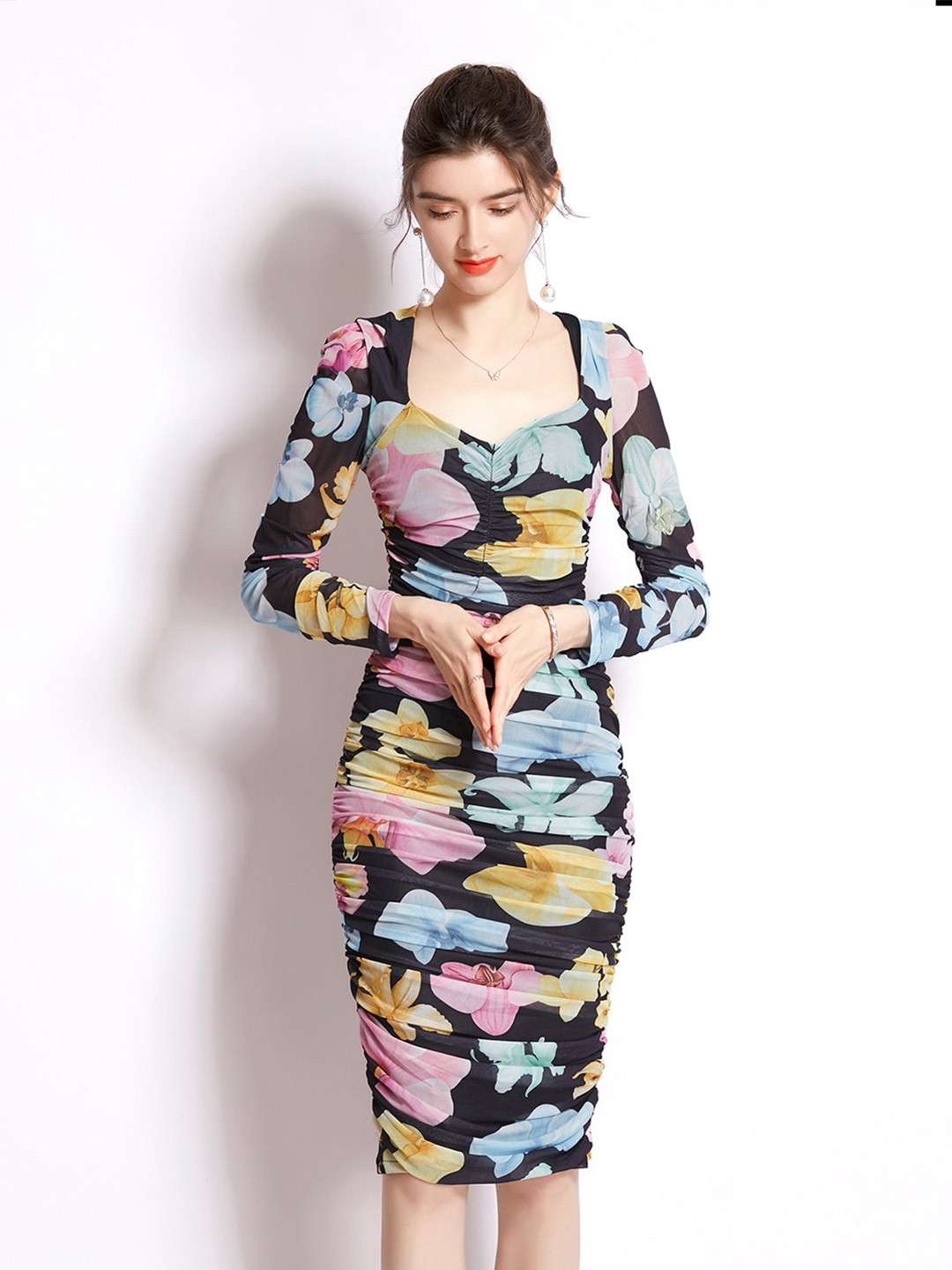 

JC Collection Women Black & Pink Printed Bodycon Dress