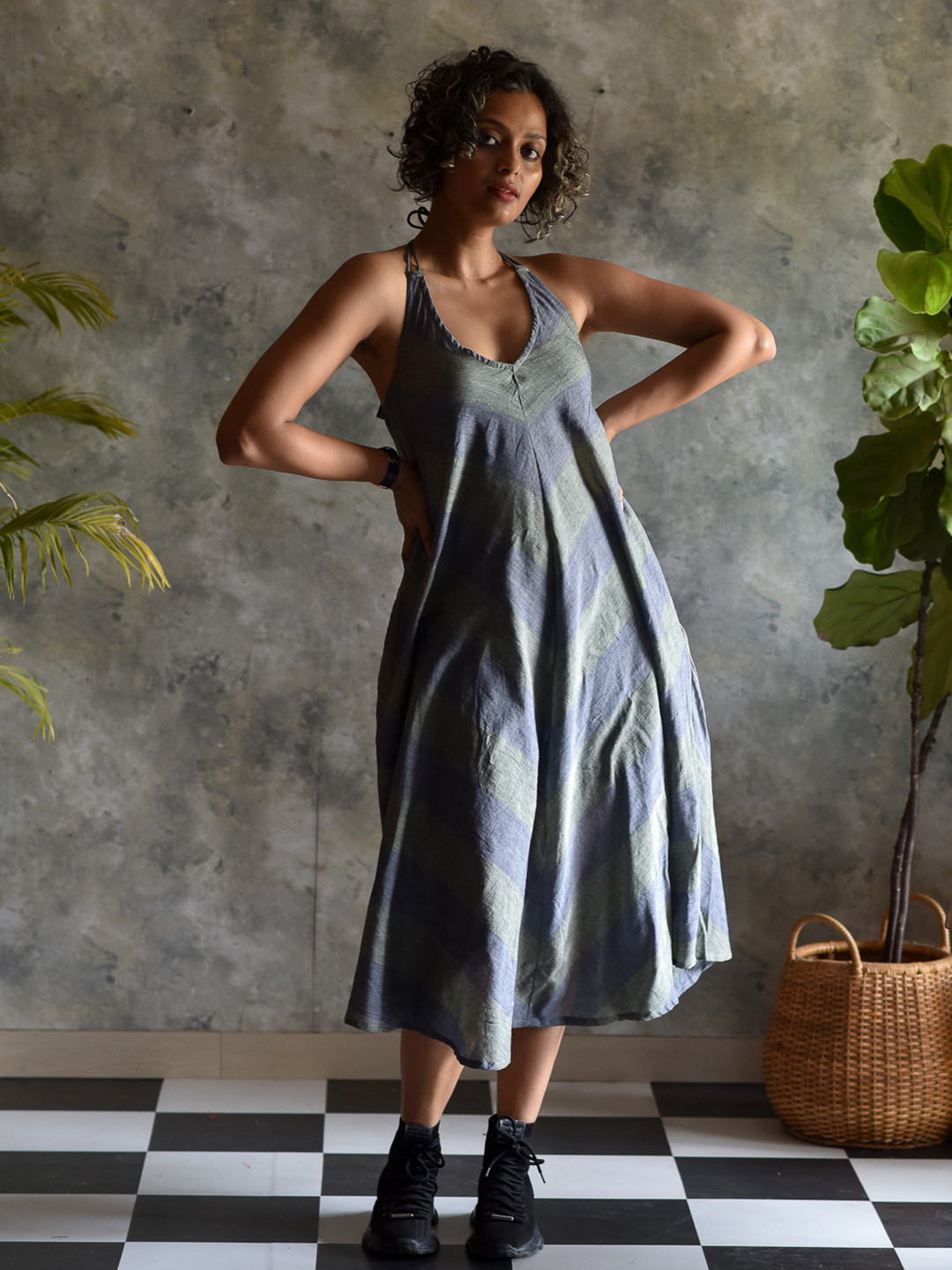 

Suta Women Green & Grey Cotton A-Line Midi Dress