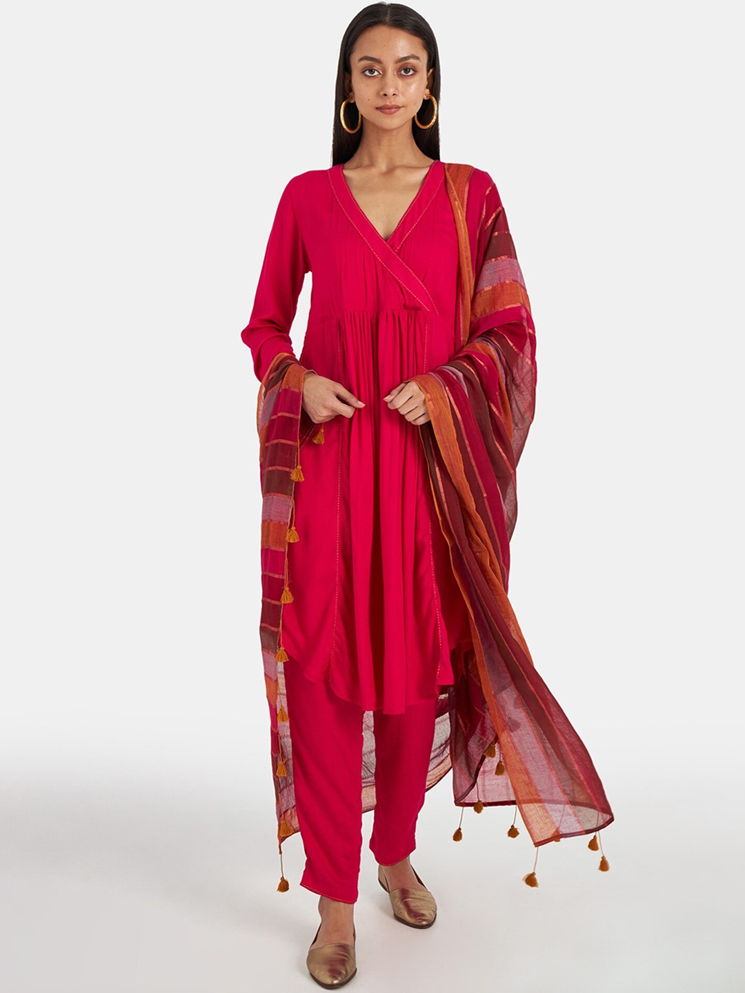 

Suta Women Fuchsia Pleated Kurti with Churidar
