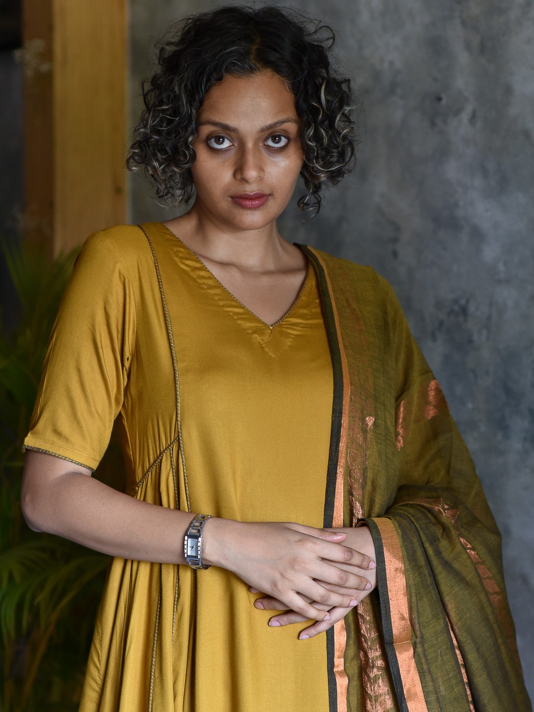 

Suta Women Gold-Toned Viscose Rayon Solid Kurta Set with Trousers & With Dupatta