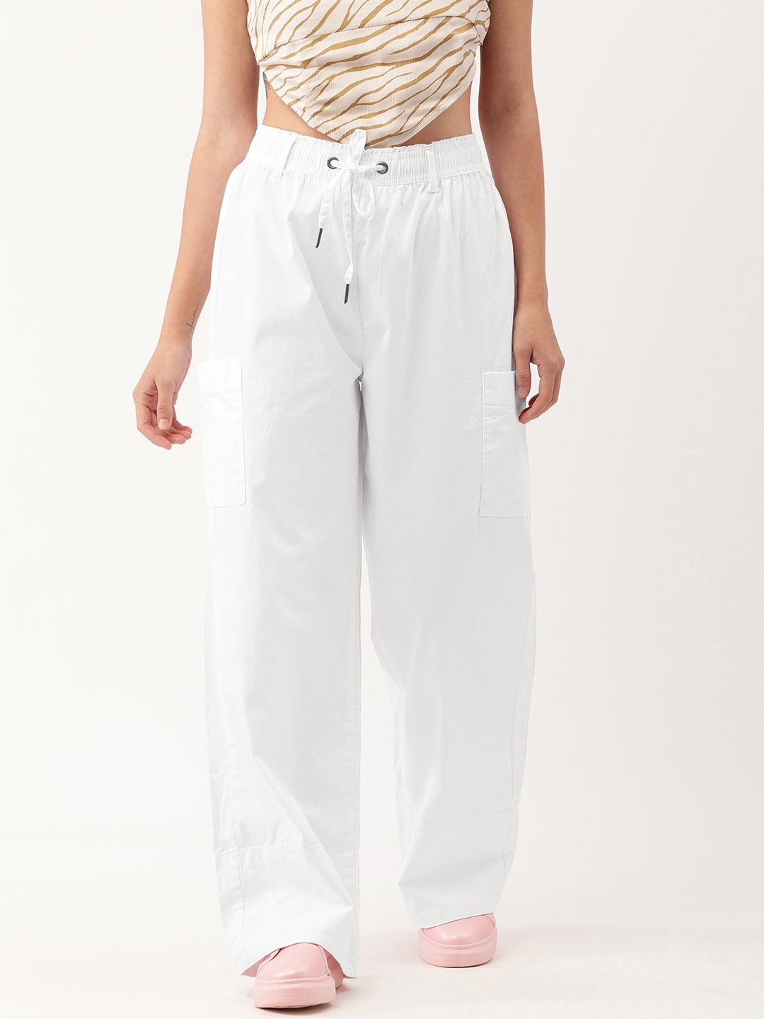 

FOREVER 21 Women White Pleated Pure Cotton Cargos Trousers