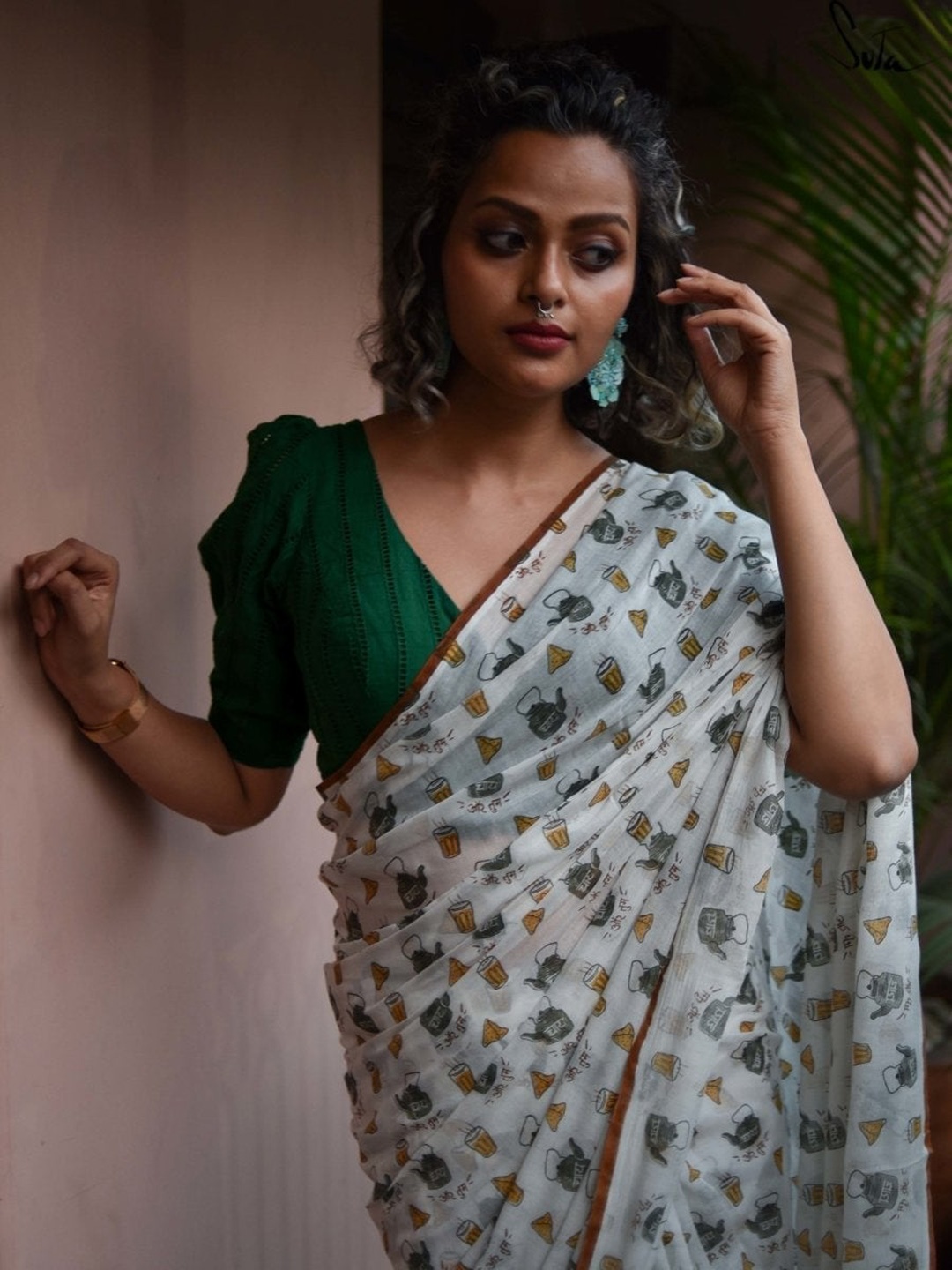 

Suta Green Solid Cotton Saree Blouse